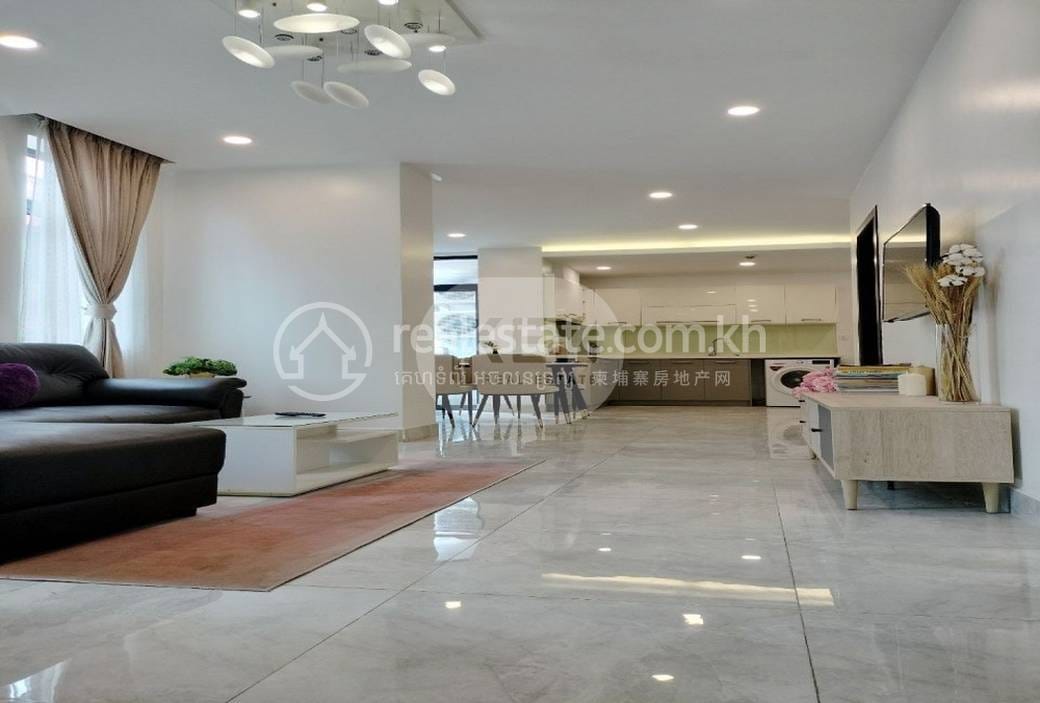 Apartment For Rent in Srah Chak, Daun Penh, Phnom Penh