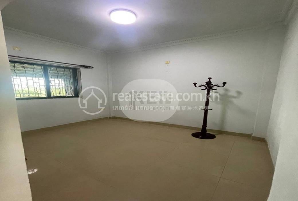 Řadový dům For Sale & Rent in Chaom Chau 3, Por Sen Chey, Phnom Penh