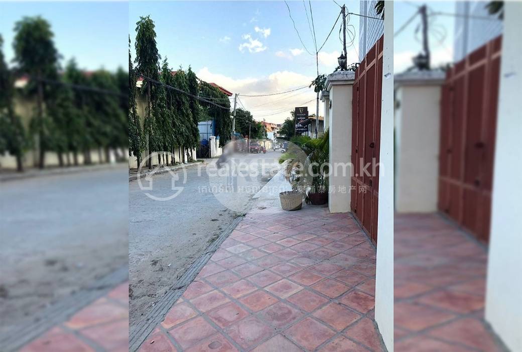 Flat House For Sale with 1 Parking Space