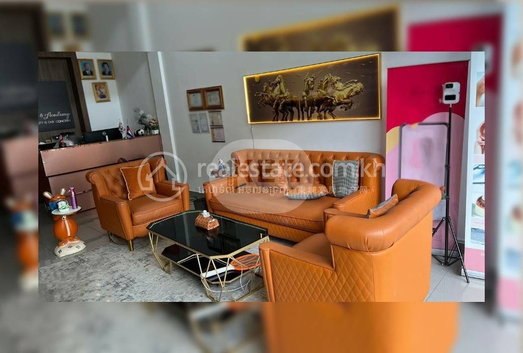 ตึกแถว For Sale & Rent ใน จรังจ็อมเรฮ 2, รุสเซ็ยแกว, พนมเปญ