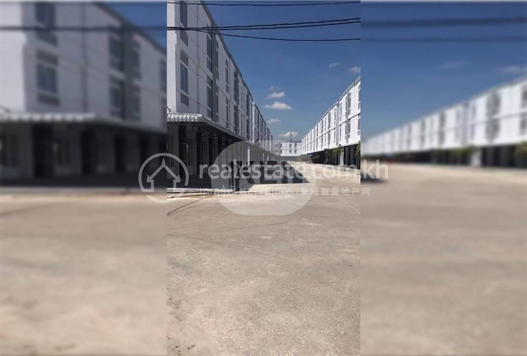 Pong Tuek Flat House Na sprzedaż w Pong Tuek