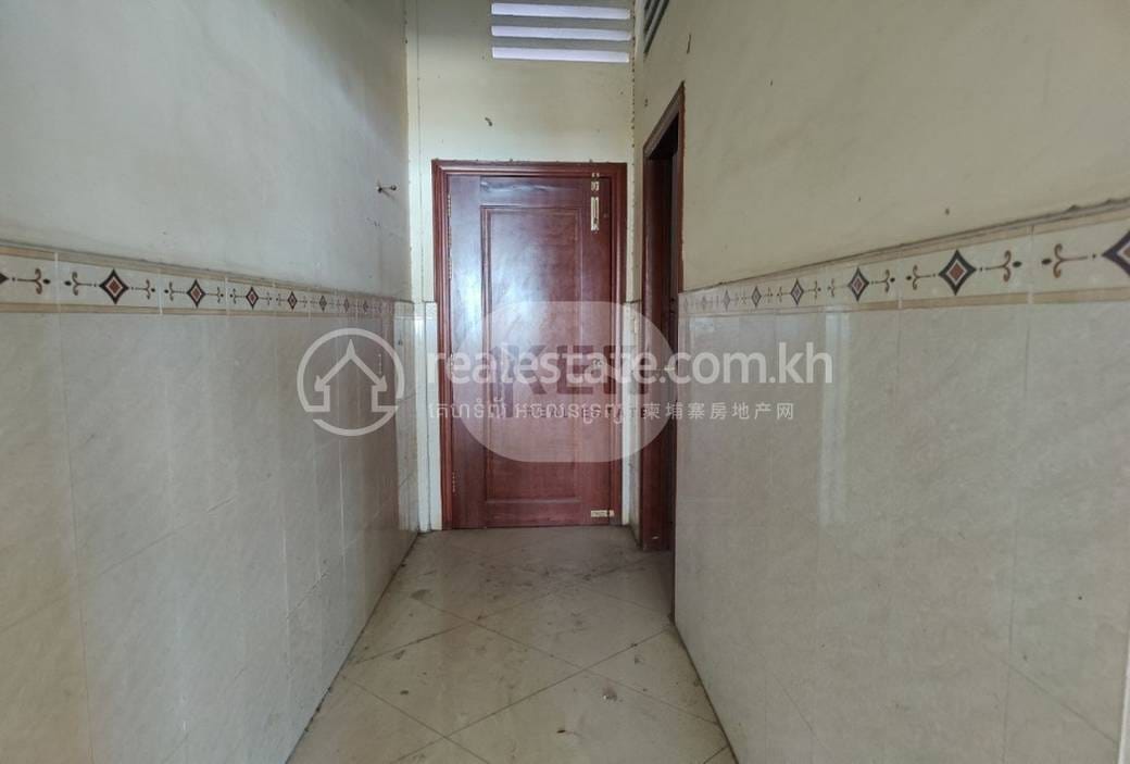 Shophouse K pronájmu in Russey Keo $8,000