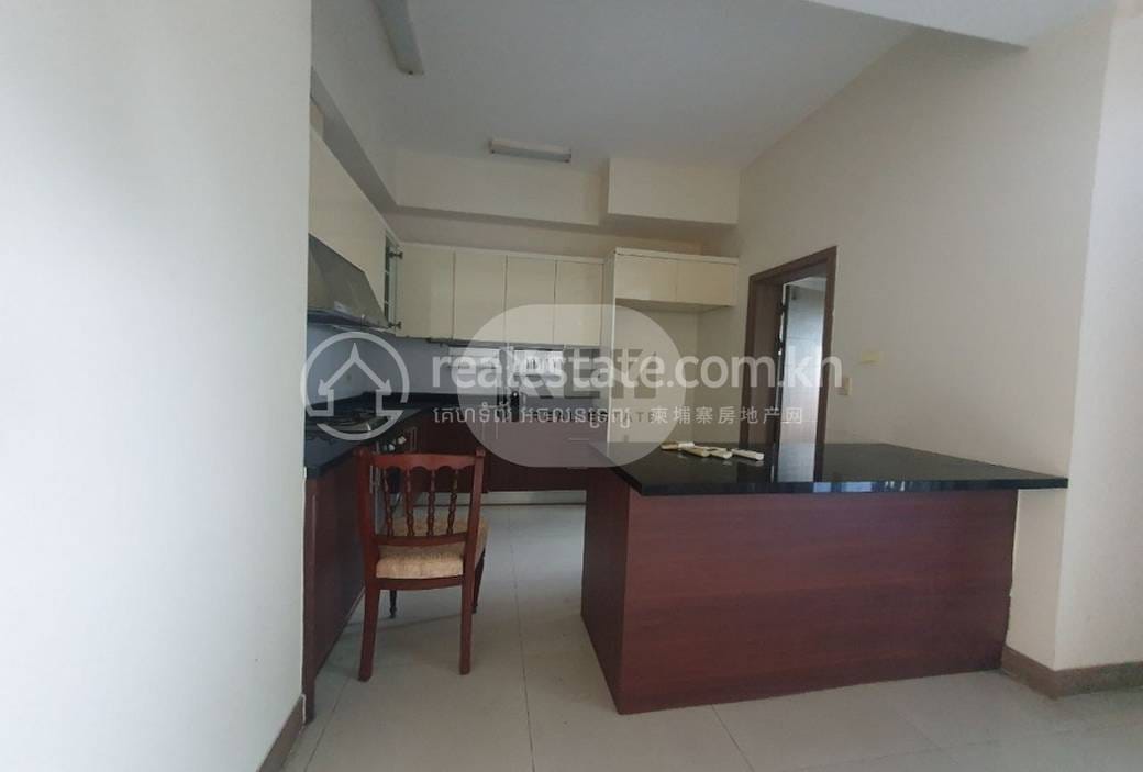 Řadový dům K pronájmu in Phnom Penh Thmey, Sen Sok, Phnom Penh
