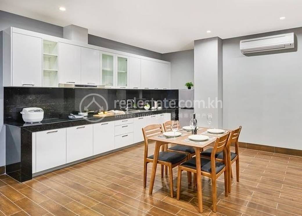 Apartment For Rent with 1 Parking Space