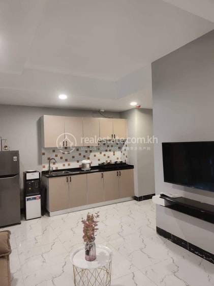 Apartment For Rent with 1 Parking Space
