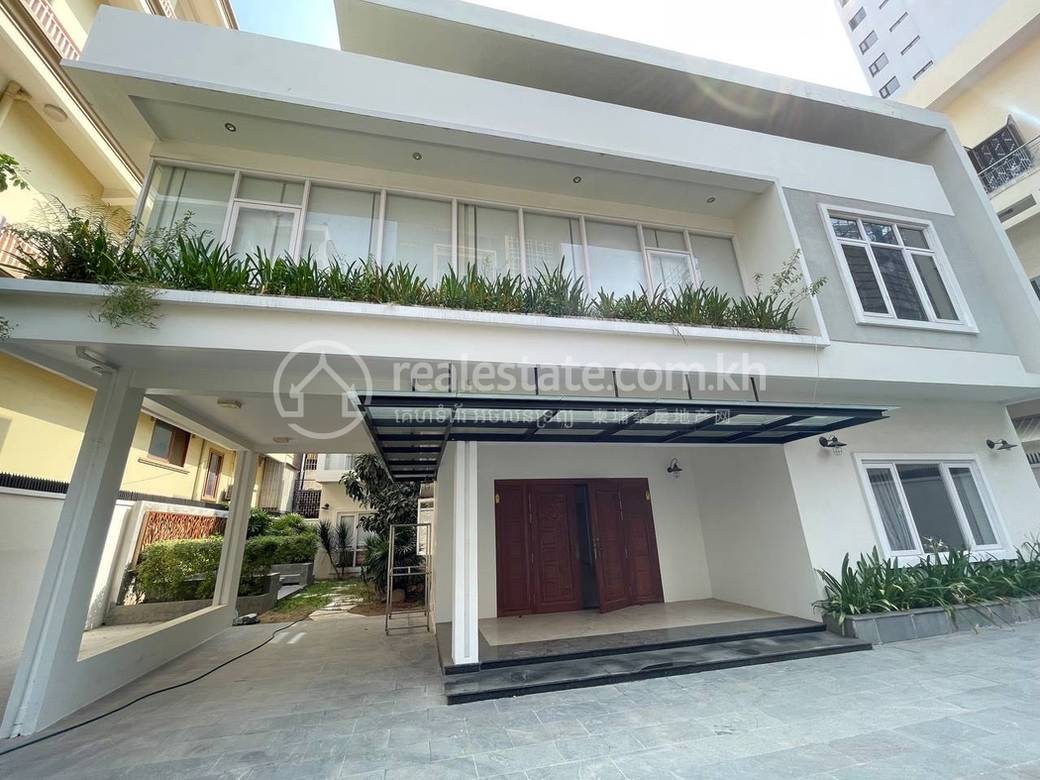 BKK 2 BKK 2에 있는 쌍둥이 별장 For Sale & Rent