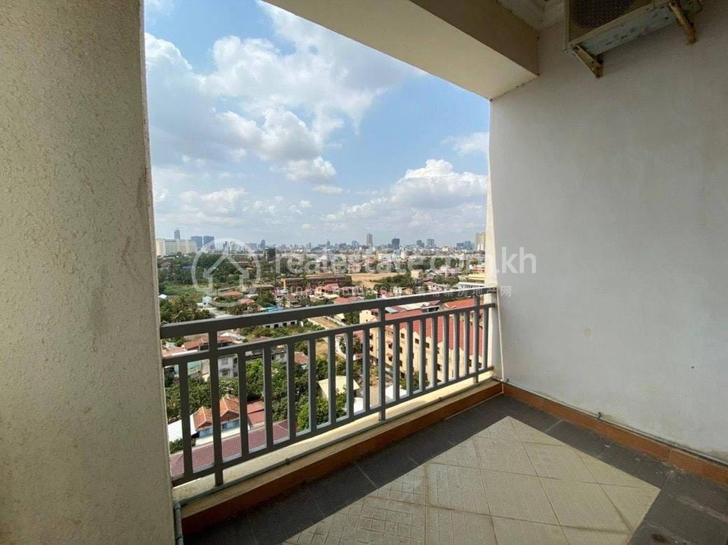 Chamkarmon Apartment For Rent in Chamkarmon