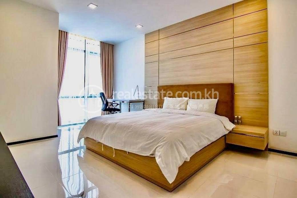 คอนโด สำหรับเช่า ใน Daun Penh $3,050