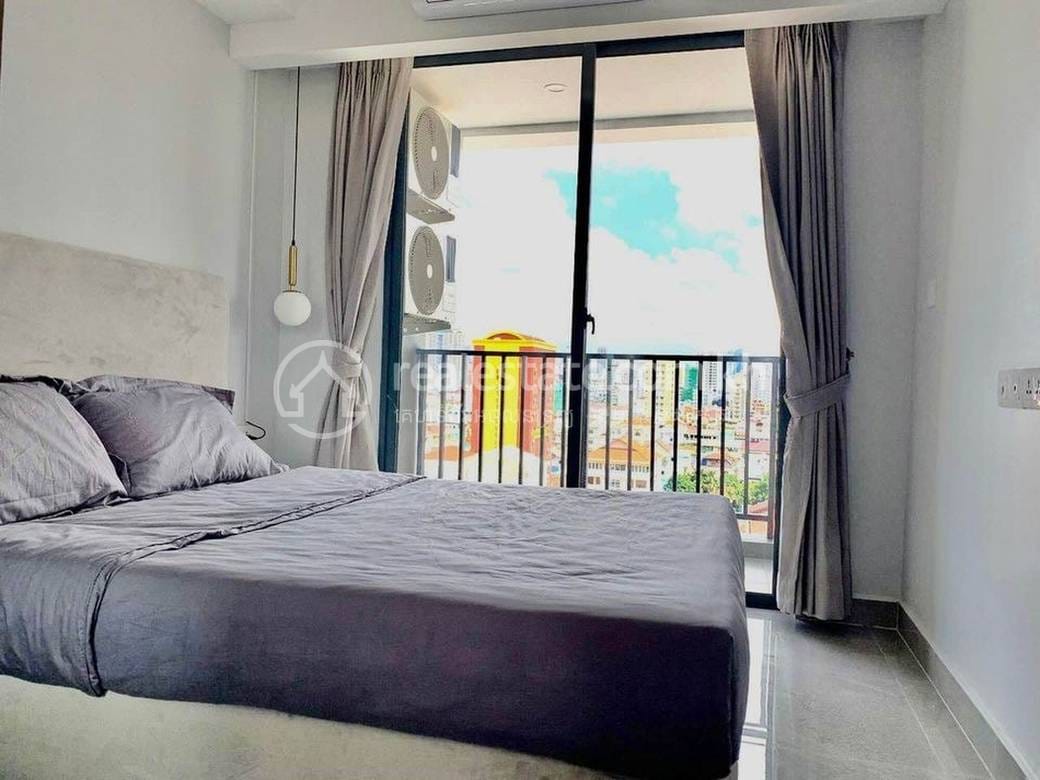 54 sqm Living Size Condo For Rent in Chamkarmon