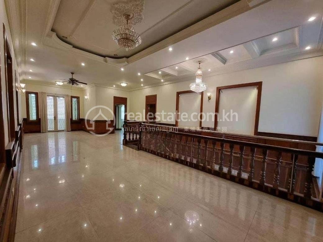Villa For Rent in BKK 1, Boeng Keng Kang, Phnom Penh