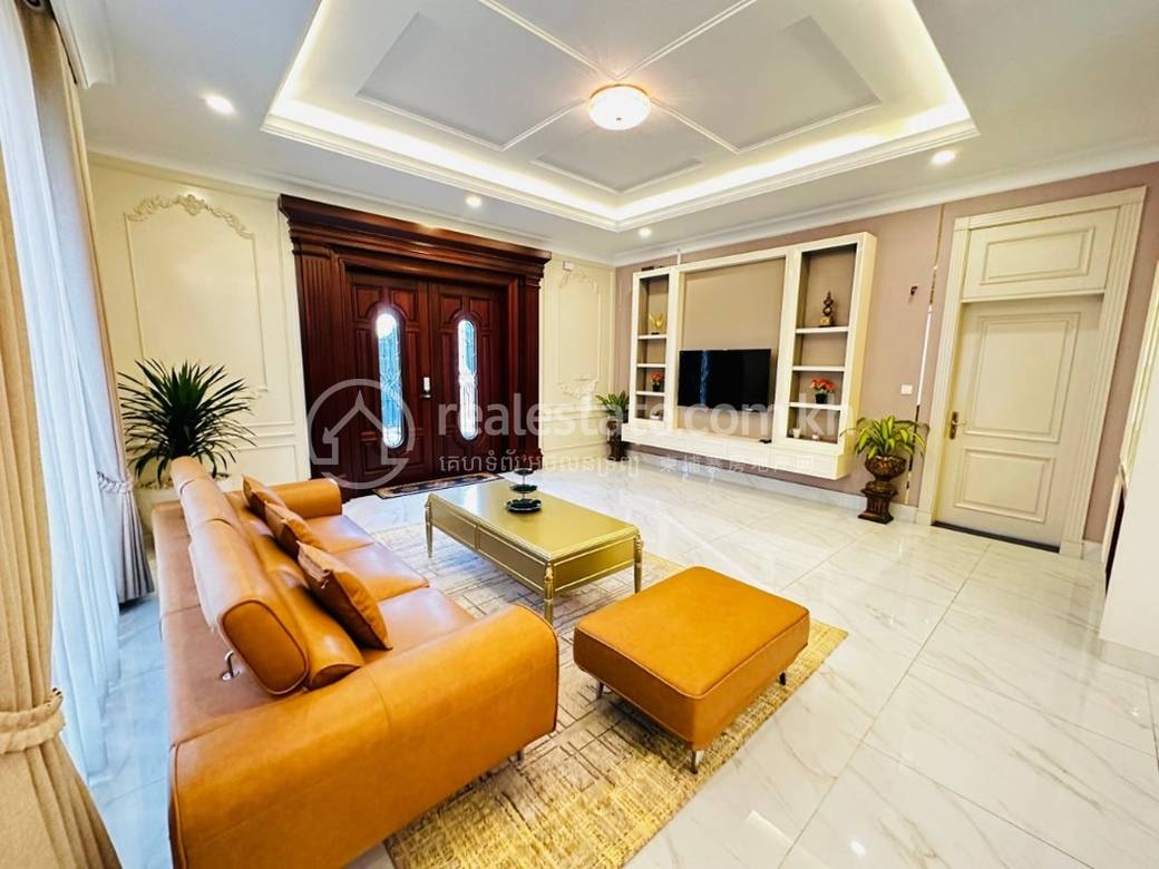 Appartement À louer à Chbar Ampov $7,900