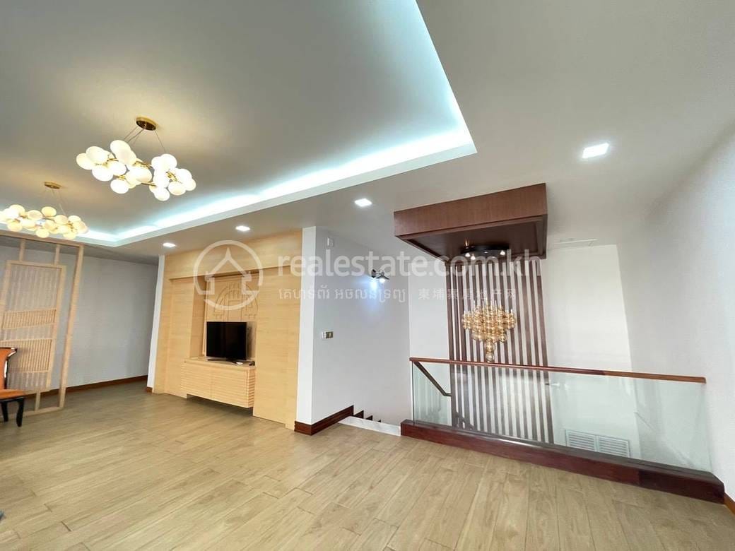 Boeng Keng Kang Boeng Keng Kang에 있는 쌍둥이 별장 For Sale & Rent