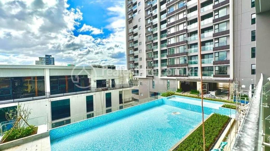 $450 Condo
