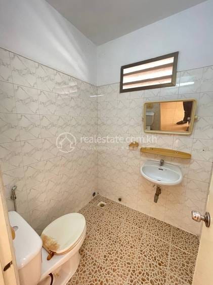 Chamkarmon Dvojvila K pronájmu in Tonle Bassac Chamkarmon $950
