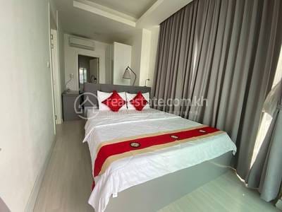 $700 Condo