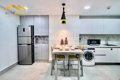 Apartment For Rent with 1 Parking Space