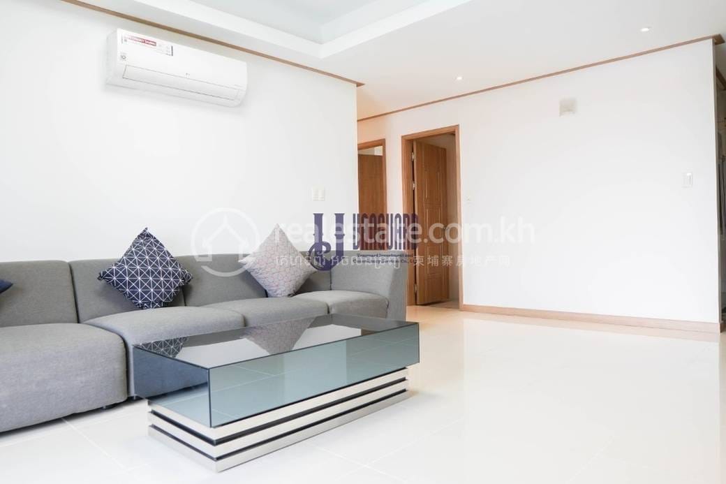 Condo For Rent with 1 Parking Space