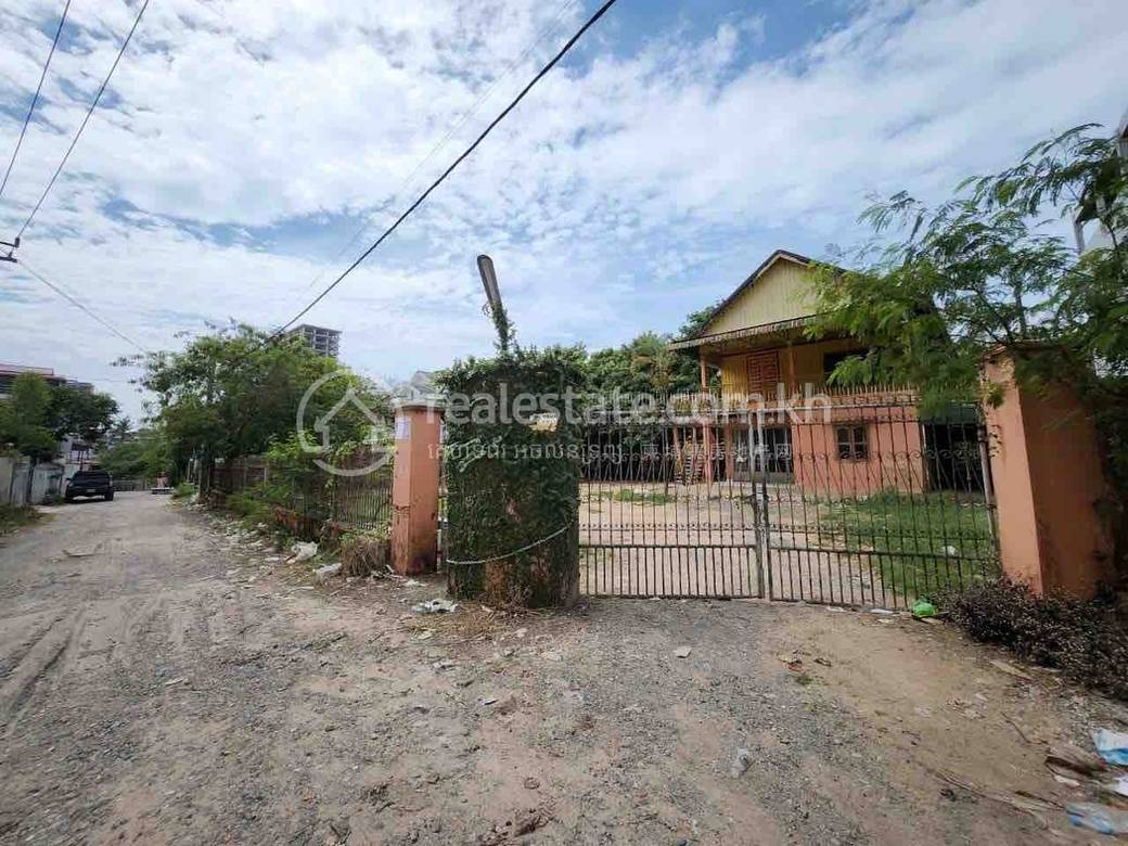 House and lot For Sale & Rent in CT garage 116 ជិត​, Sangkat Muoy, Sihanoukville, Sihanoukville