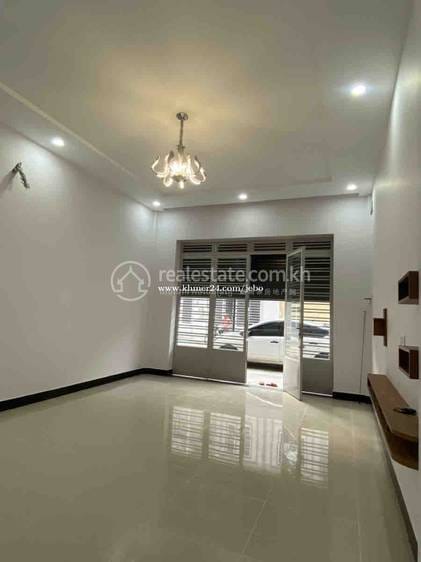 House and lot Na prodej with 2 Parking Space
