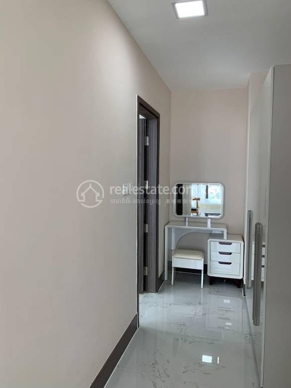 Orkide The Royal Condominium | Condo Na prodej in Sen Sok $185,000