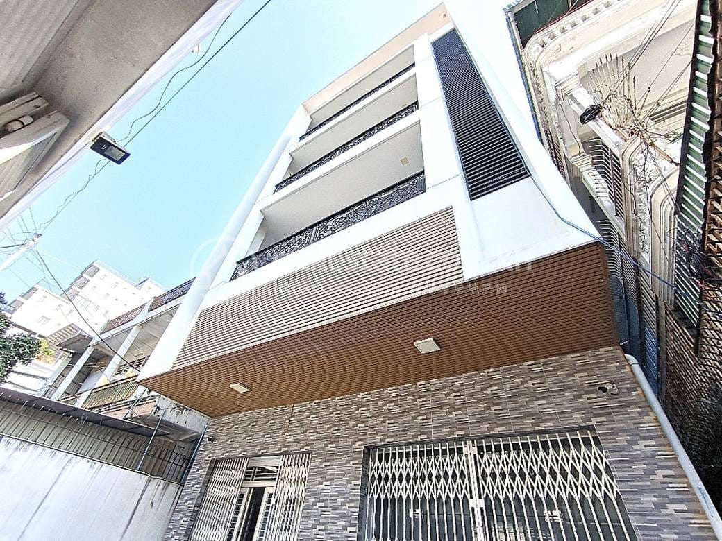 Chamkarmon套房出售，价格$2,800,000