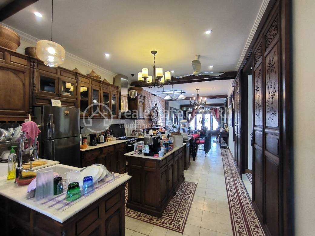 Apartment For Sale in Daun Penh $240,000