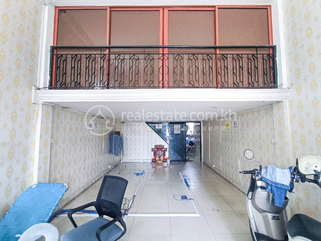 Shophouse Na prodej in Daun Penh $200,000