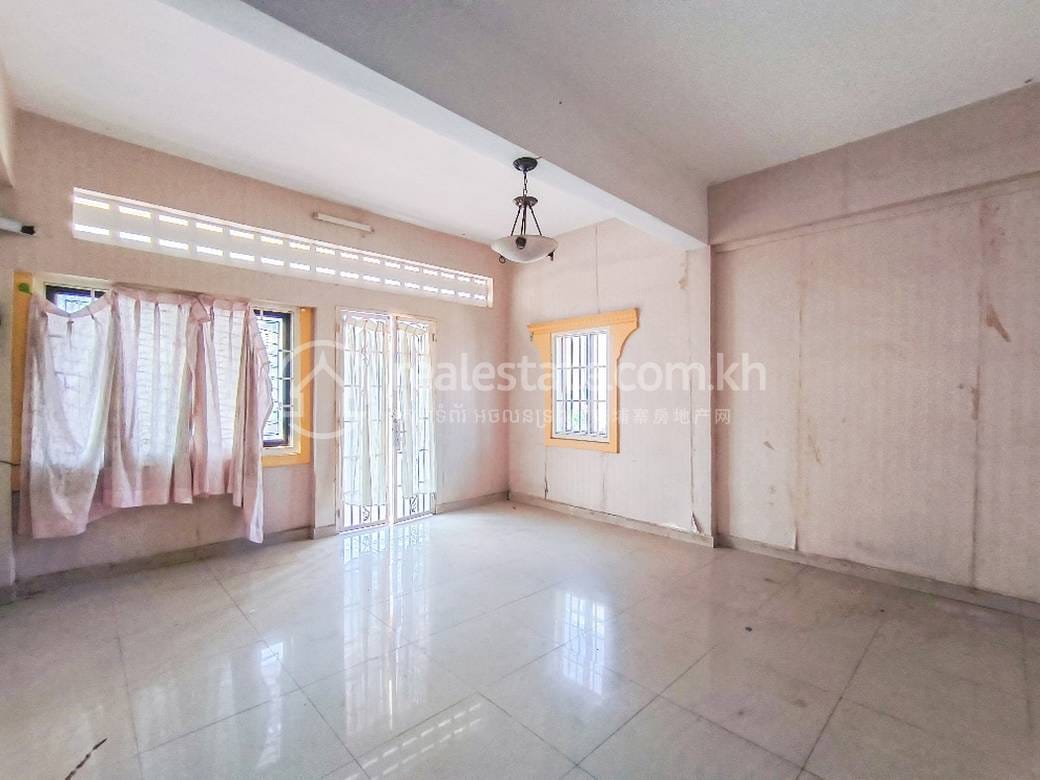 Daun Penh Shophouse For Sale & Rent in Daun Penh