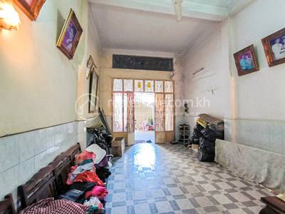 Phsar Thmei III, Daun Penh, プノンペン