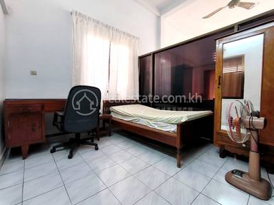 Appartement À louer à Boeng Keng Kang $350