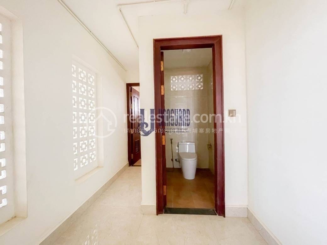 Russey Keo建筑出租，价格$15,000