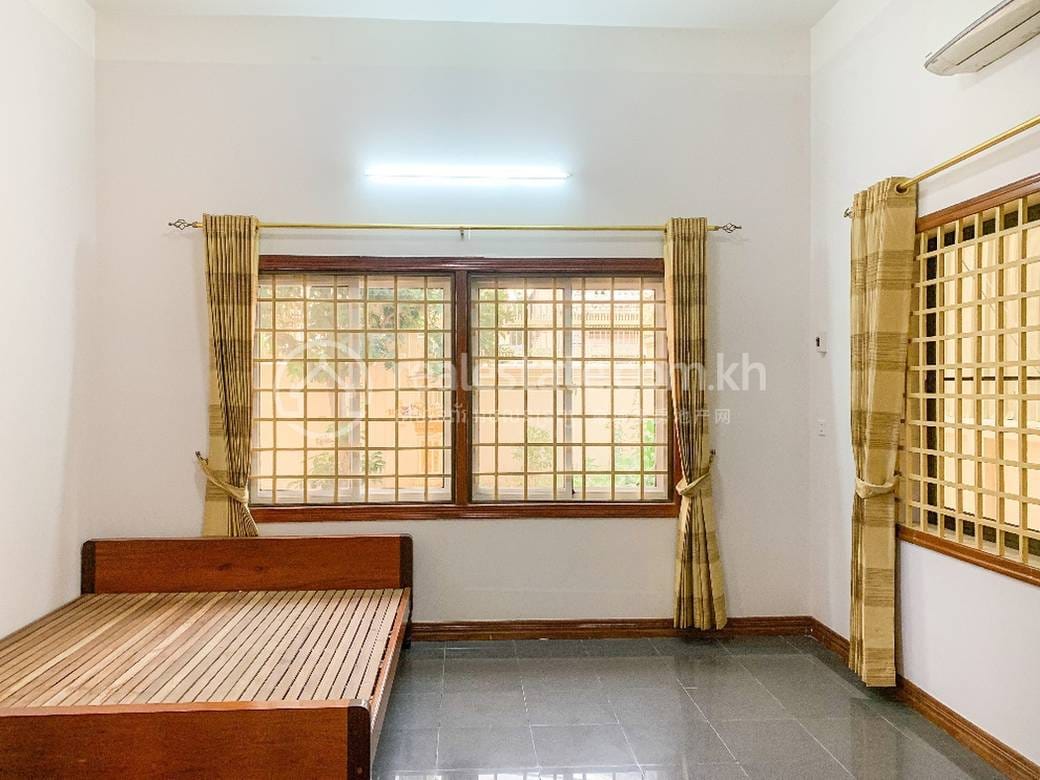 Vila K pronájmu in Chamkarmon $3,000