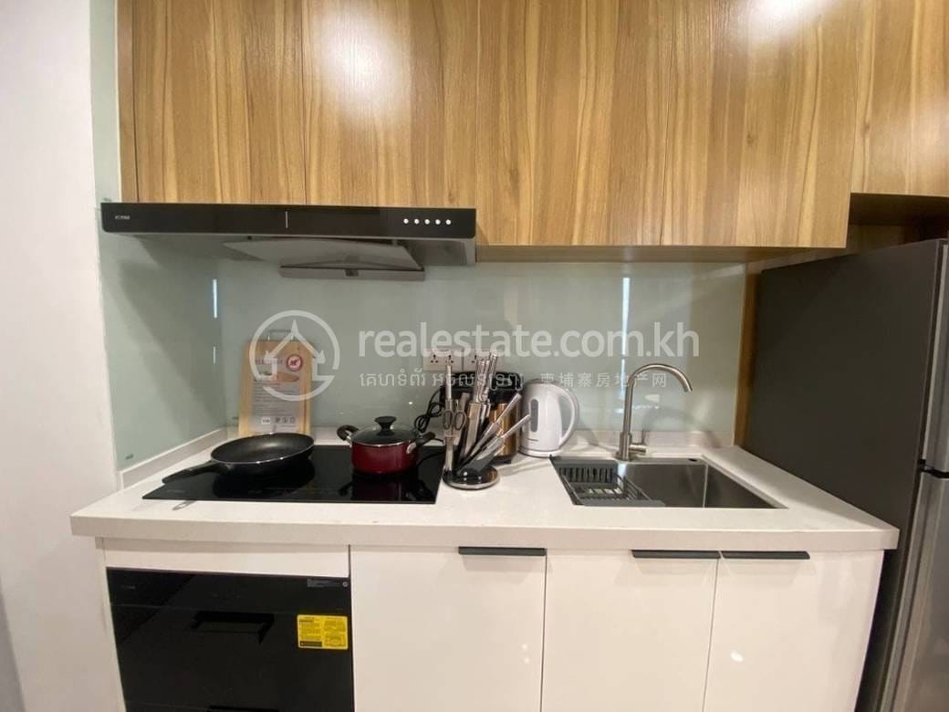 Furnished Condo For Sale & Rent