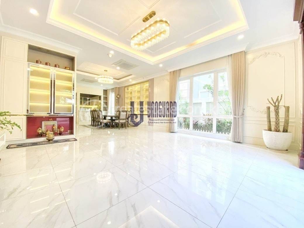Villa For Sale & Rent in Chbar Ampov $1,100,000