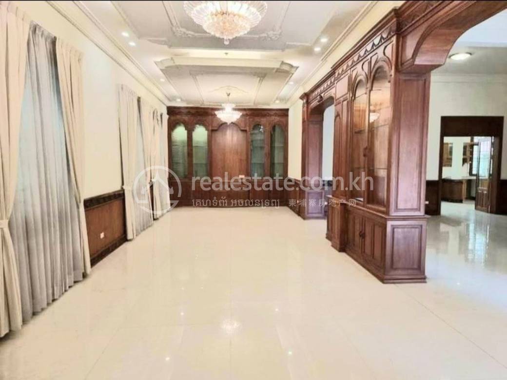 BKK 1 Villa For Rent in BKK 1