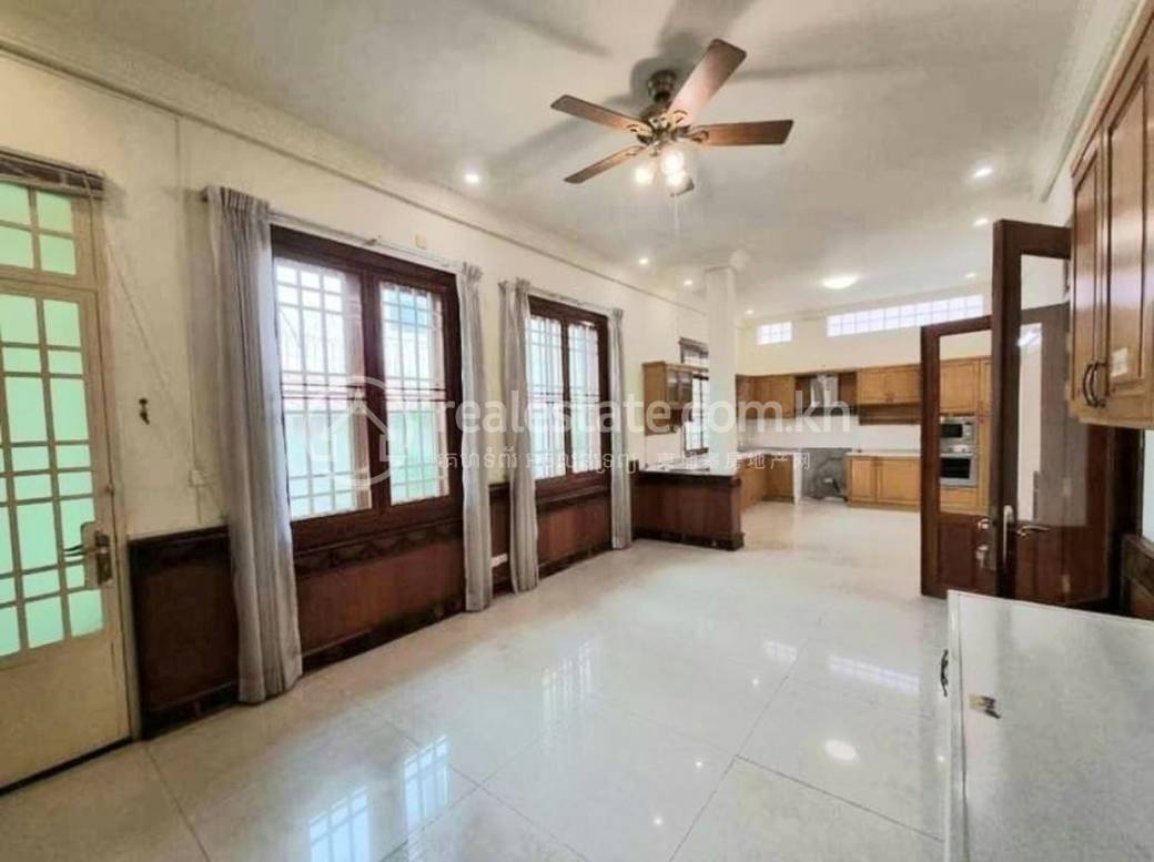 Boeng Keng Kang Villa For Rent in Boeng Keng Kang
