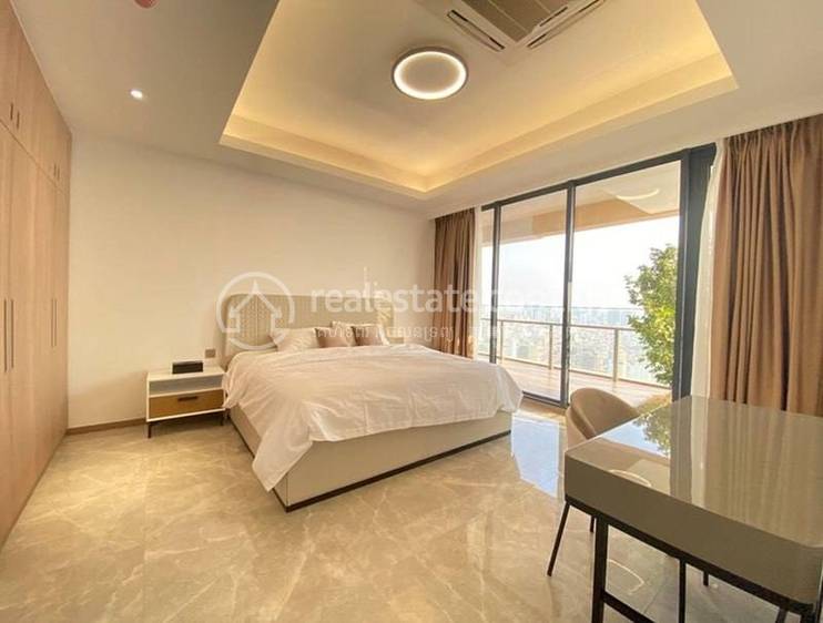 อพาร์ทเม้นท์ สำหรับเช่า ใน 7 Makara $3,600
