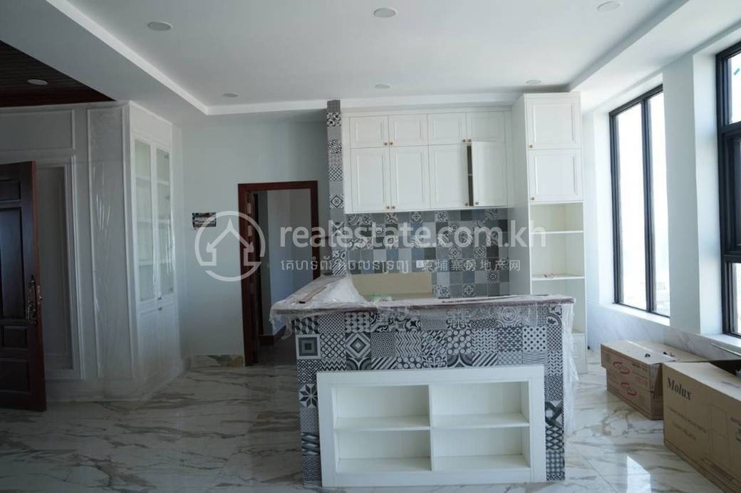 អាគារ តម្លៃ $9,000,000