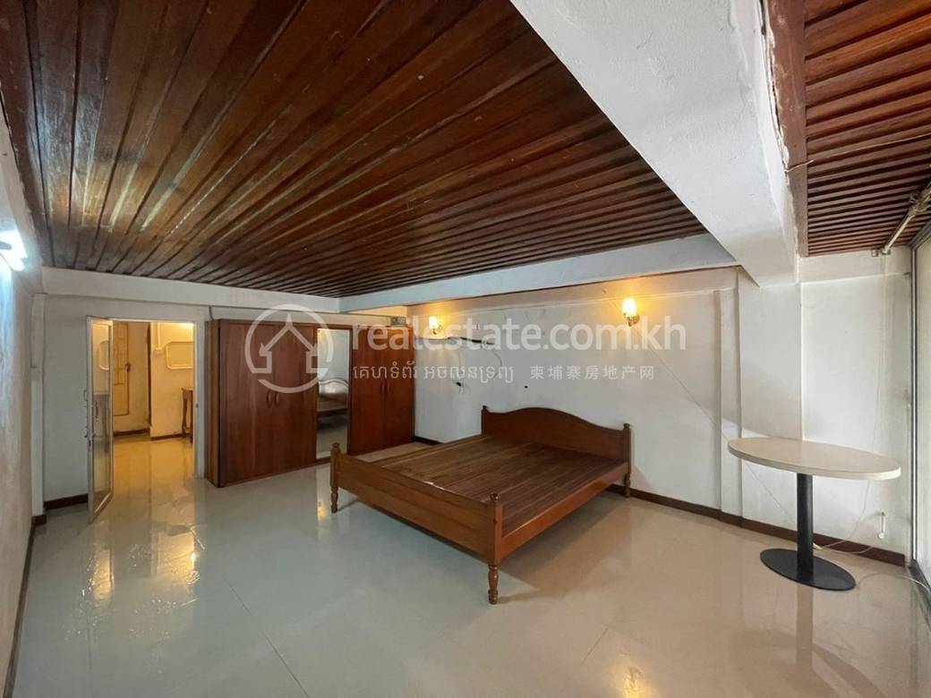 Shophouse For Sale in Daun Penh $180,000
