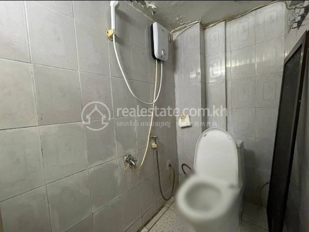 2 Bedrooms Shophouse For Sale for $180,000