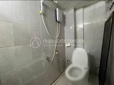 2 Bedrooms Shophouse For Sale for $180,000