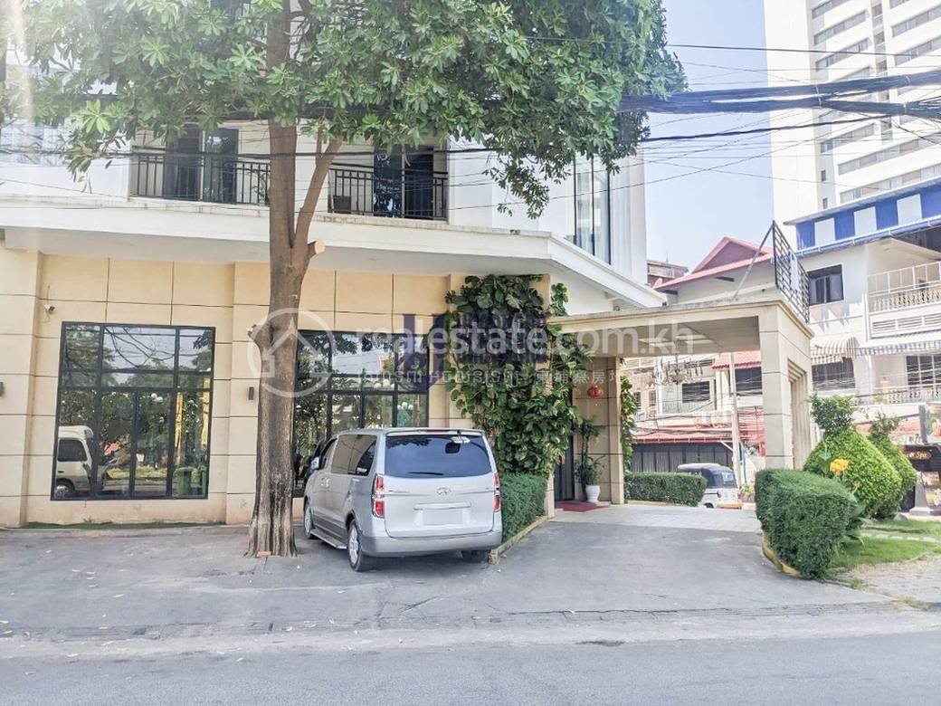 Chakto Mukh, Daun Penh에 있는 Daun Penh 건축 임대 $29,000