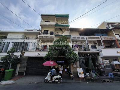 Chakto Mukh, Daun Penh, พนมเปญ