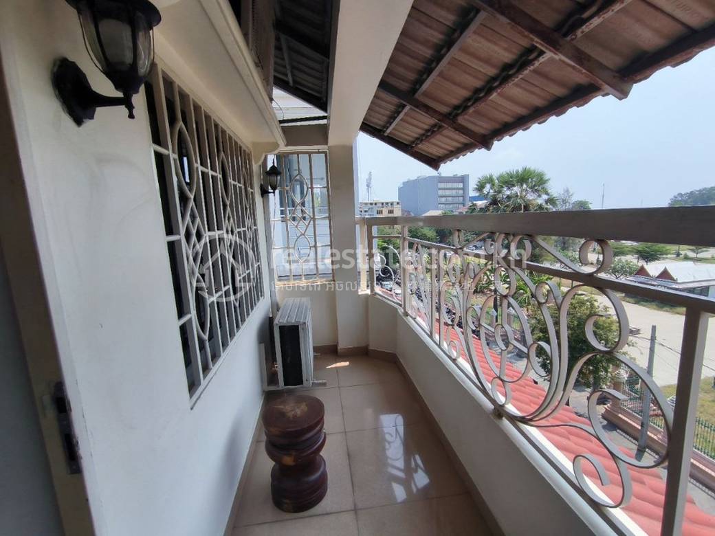 67 sqm Living Size Apartment For Rent in Daun Penh