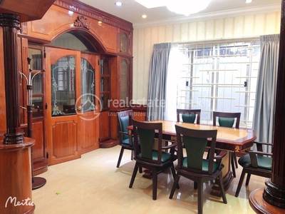 Chamkarmon别墅出租，价格$2,500