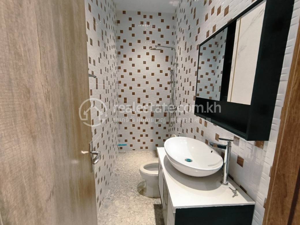 Phsar Kandal I Apartment For Rent in Phsar Kandal I