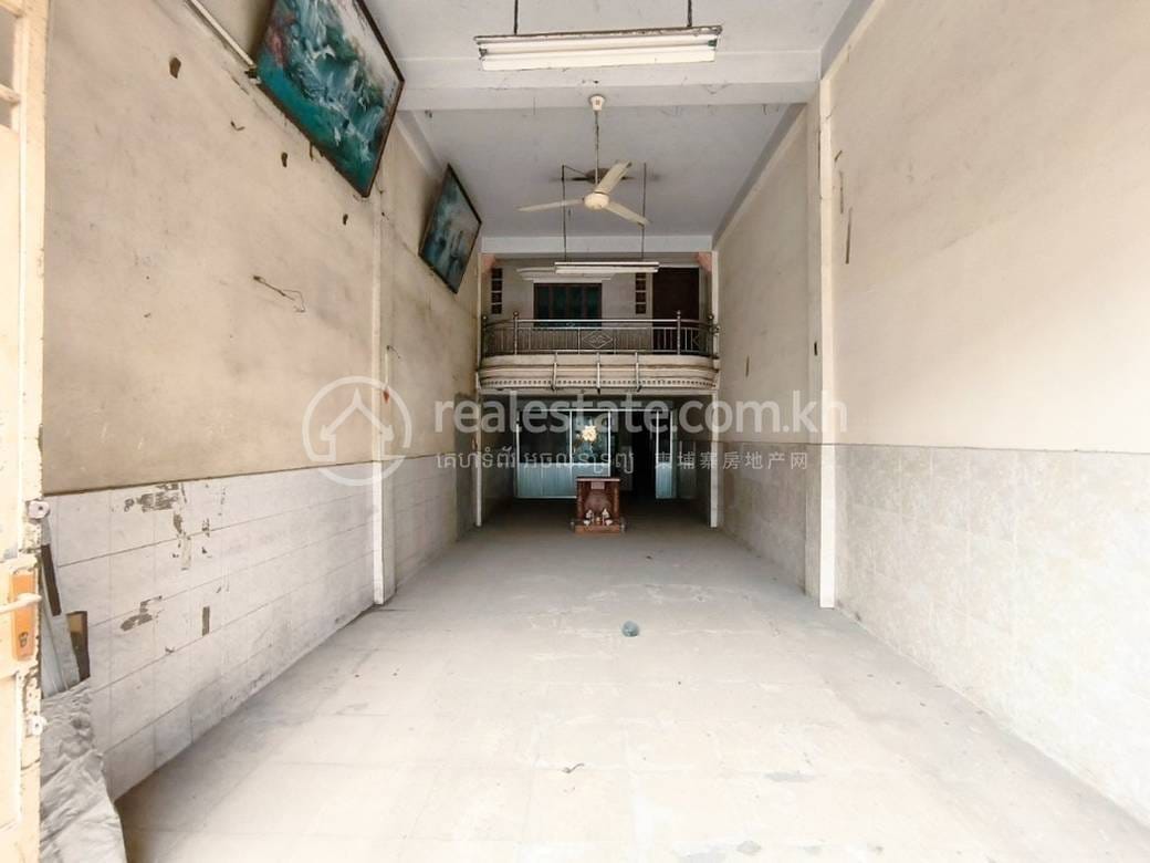 Daun Penh店屋出租，价格$2,500