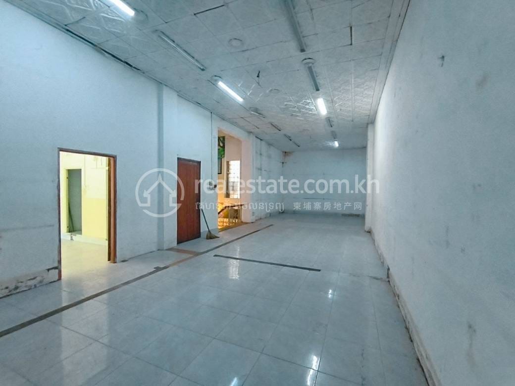 CommercialShophouse 1 chambres For Sale & Rent pour $1,500,000