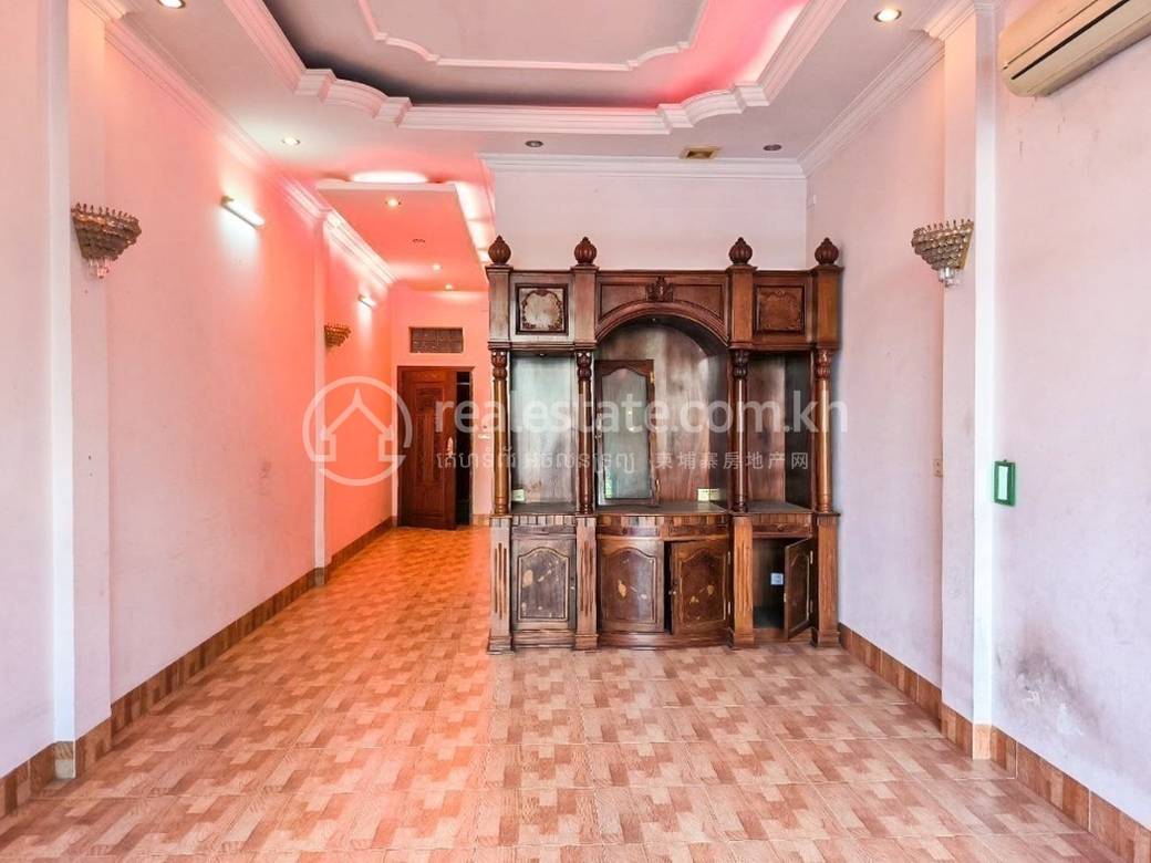 Shophouse K pronájmu in Daun Penh $5,000