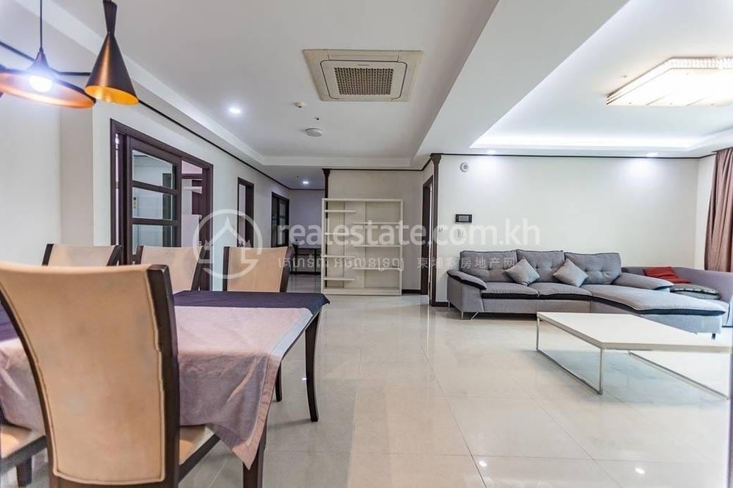 De Castle Royal Condominium | Condo For Rent in Boeng Keng Kang $1,800